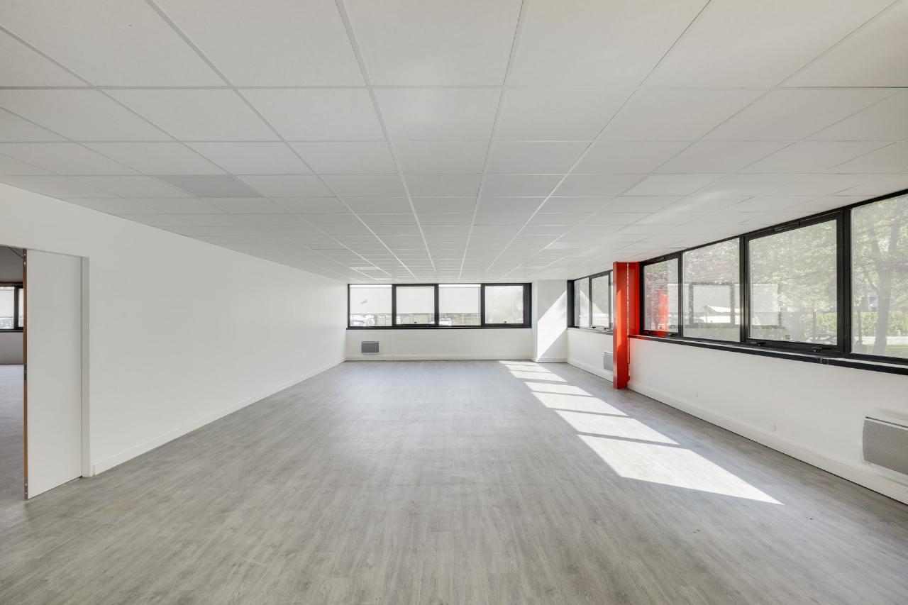 Local d'activité Villebon-sur-Yvette 308m² Location local d'activité Villebon-sur-Yvette Essonne OLACT2421036 5